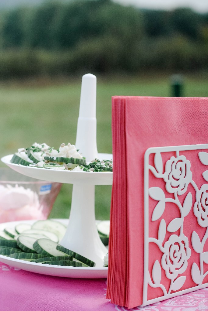 DIY-Idee | alte Tischdecke einfach umfärben und neu gestalten mit Stofffarbe | Kati Make It!