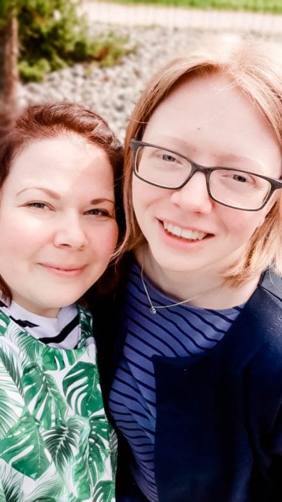 Frau Ava Frau Ava